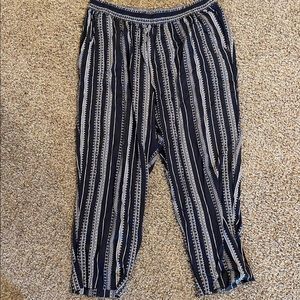 Jessica Simpson Flowy Printed Pants